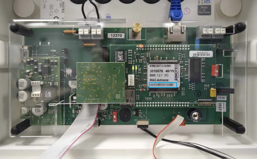 TFT_Innenleben_MAC_Adresse